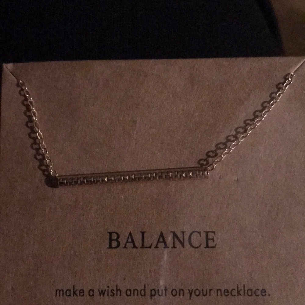 Balance necklace - Picture 2 of 4